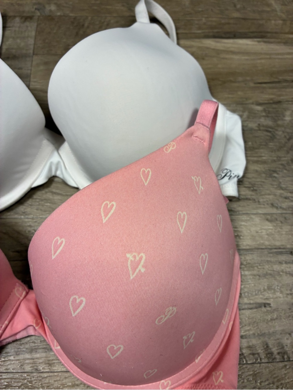 Victoria Secret PINK 2 Underwired Bras Lined Push Up Wear Everywhere - Picture 7 of 11